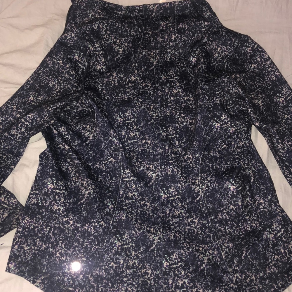 lululemon jacket - Picture 4 of 4